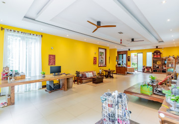 8 Room Commercial Villa For Rent - Phsar Derm Tkov, Phnom Penh thumbnail