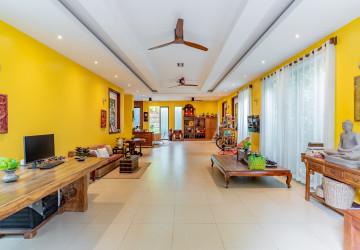 8 Room Commercial Villa For Rent - Phsar Derm Tkov, Phnom Penh thumbnail
