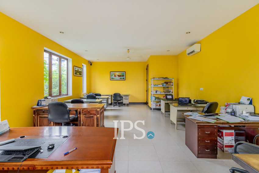 8 Room Commercial Villa For Rent - Phsar Derm Tkov, Phnom Penh