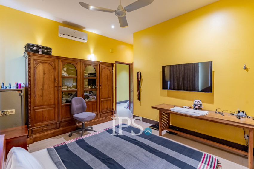 8 Room Commercial Villa For Rent - Phsar Derm Tkov, Phnom Penh