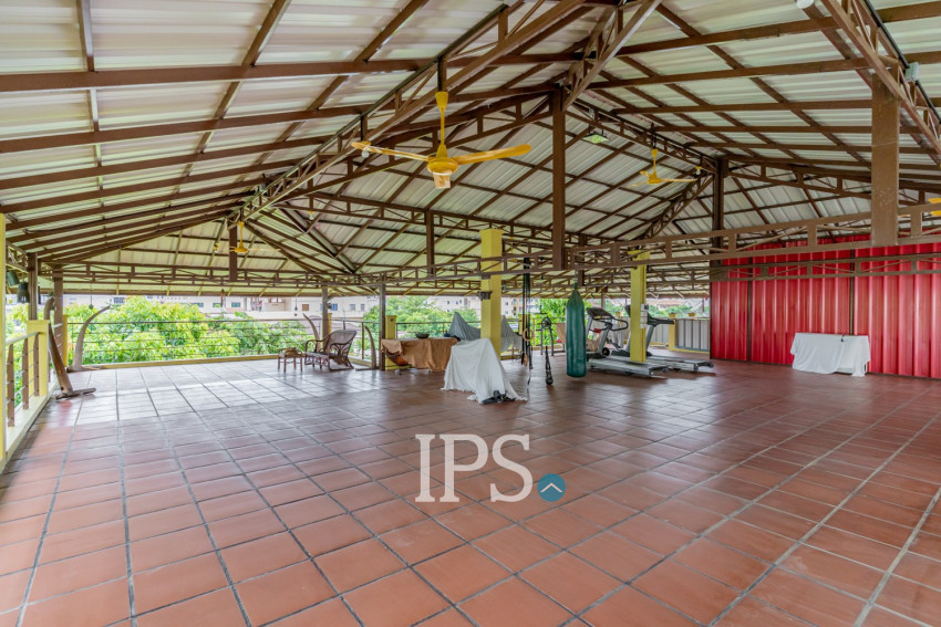 8 Room Commercial Villa For Rent - Phsar Derm Tkov, Phnom Penh