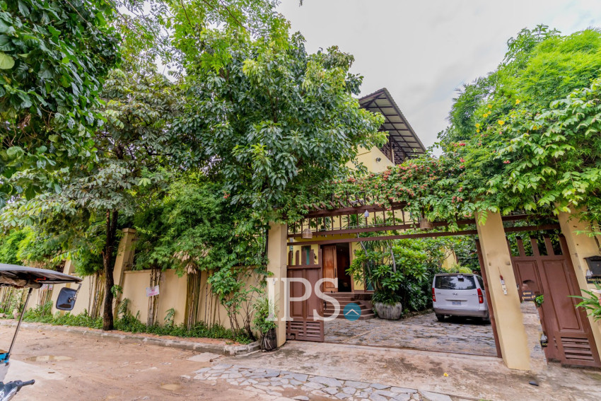 8 Room Commercial Villa For Rent - Phsar Derm Tkov, Phnom Penh