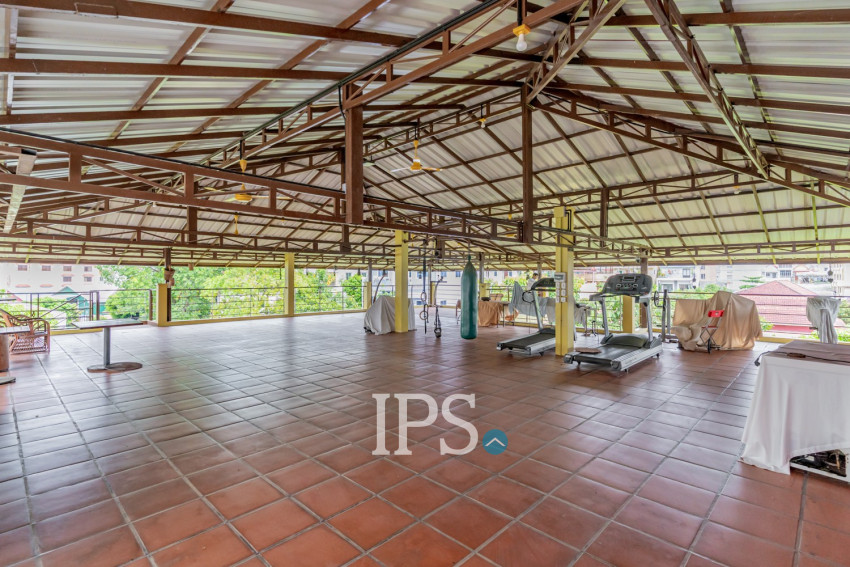8 Room Commercial Villa For Rent - Phsar Derm Tkov, Phnom Penh