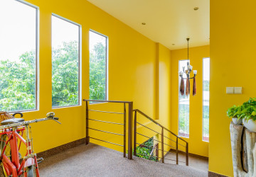8 Room Commercial Villa For Rent - Phsar Derm Tkov, Phnom Penh thumbnail