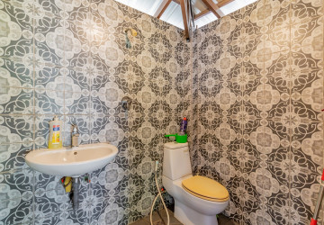 8 Room Commercial Villa For Rent - Phsar Derm Tkov, Phnom Penh thumbnail