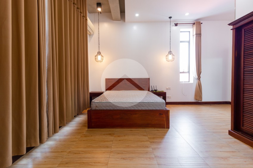 5 Bedroom Villa For Sale - Sala Kamreuk, Siem Reap