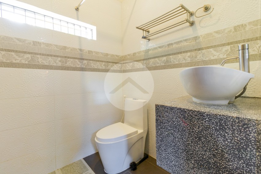 5 Bedroom Villa For Sale - Sala Kamreuk, Siem Reap