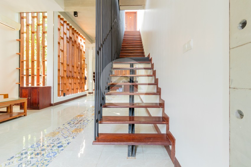 5 Bedroom Villa For Sale - Sala Kamreuk, Siem Reap