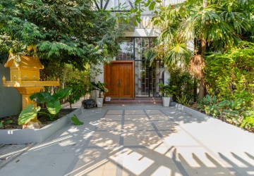 5 Bedroom Villa For Sale - Sala Kamreuk, Siem Reap thumbnail