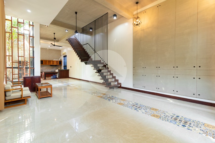 5 Bedroom Villa For Sale - Sala Kamreuk, Siem Reap