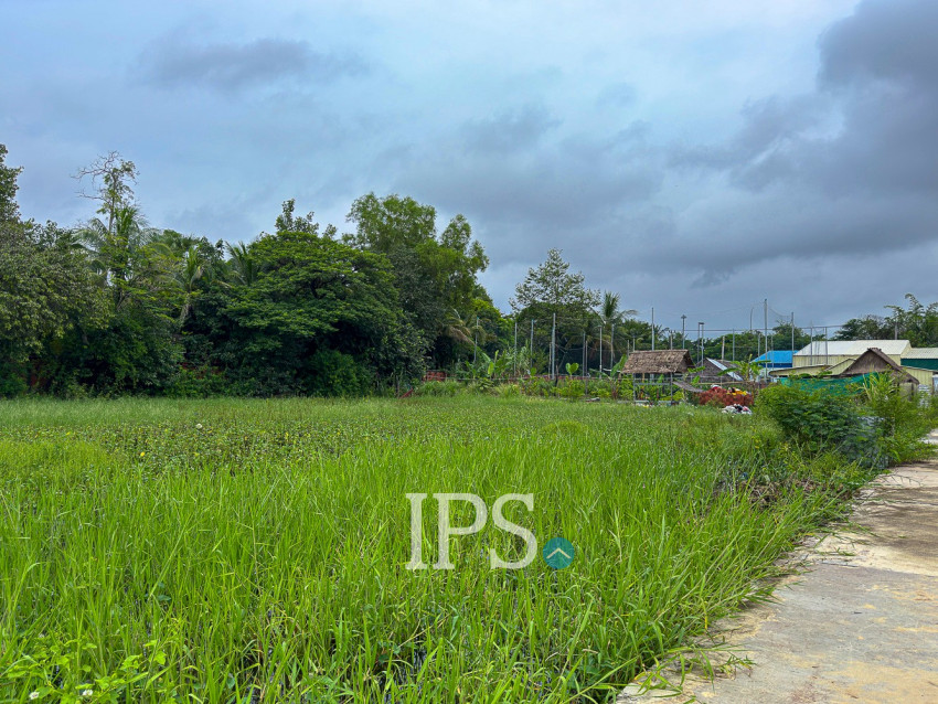 827 Sqm Land For Sale - Sala Kamreuk, Siem Reap