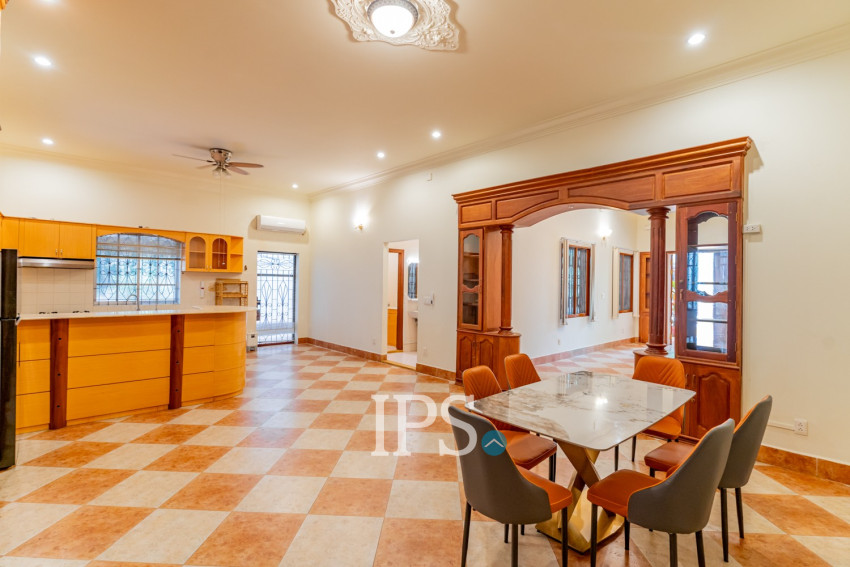 5 Bedroom Villa For Rent - BKK1, Phnom Penh