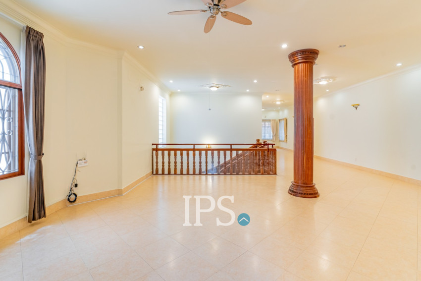 5 Bedroom Villa For Rent - BKK1, Phnom Penh