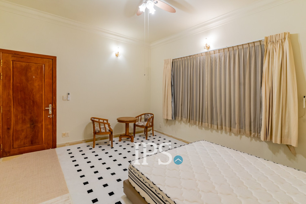 5 Bedroom Villa For Rent - BKK1, Phnom Penh - Image 35