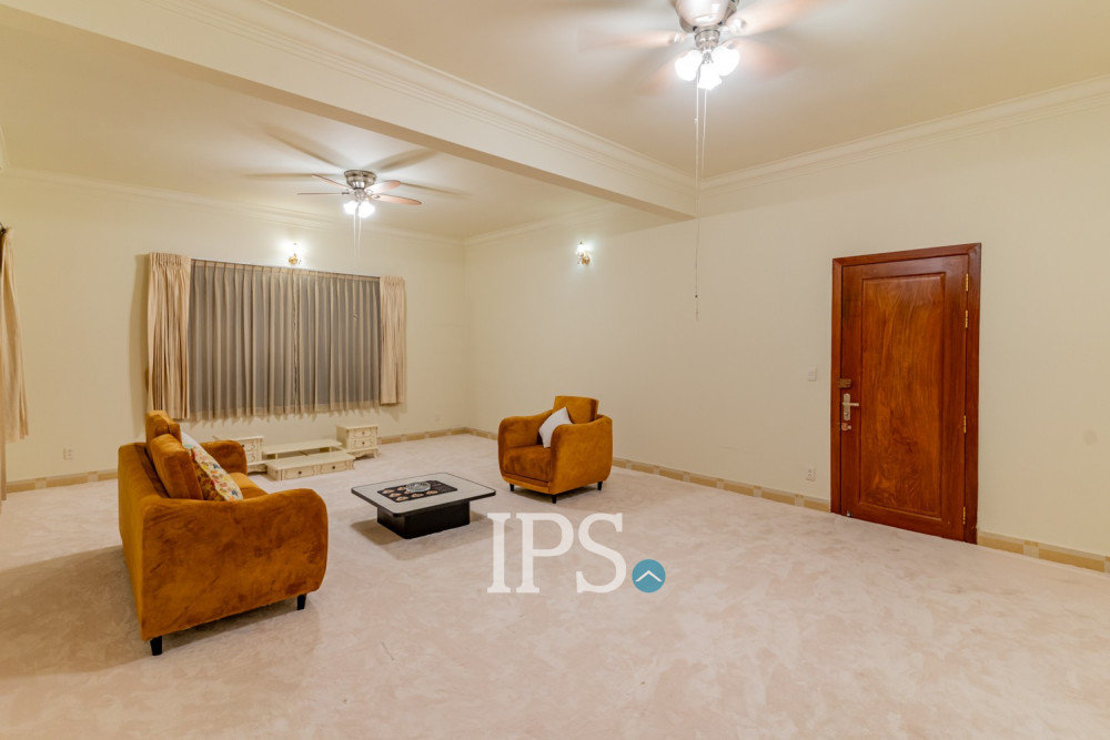 5 Bedroom Villa For Rent - BKK1, Phnom Penh - Image 25