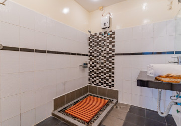 Hotel And Restaurant Business For Sale - Daun Penh, Phnom Penh thumbnail