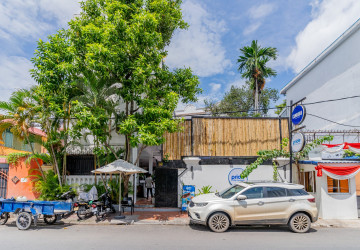 Hotel And Restaurant Business For Sale - Daun Penh, Phnom Penh thumbnail