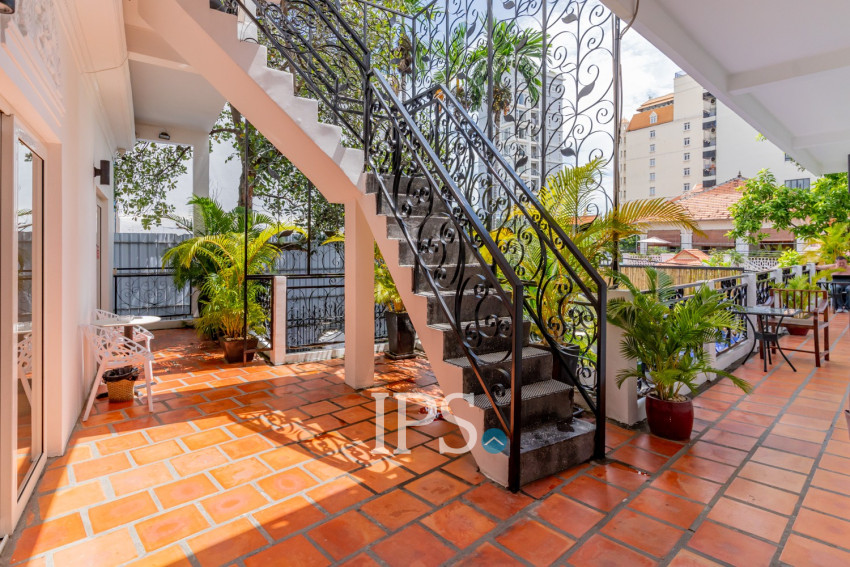 Hotel And Restaurant Business For Sale - Daun Penh, Phnom Penh