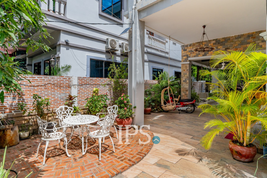 4 Bedroom Villa For Rent - Chroy Changvar, Phnom Penh