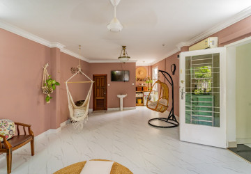 4 Bedroom Villa For Rent - Chroy Changvar, Phnom Penh thumbnail