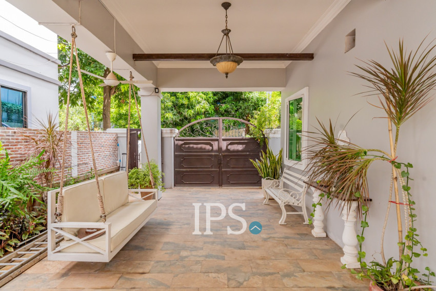 4 Bedroom Villa For Rent - Chroy Changvar, Phnom Penh