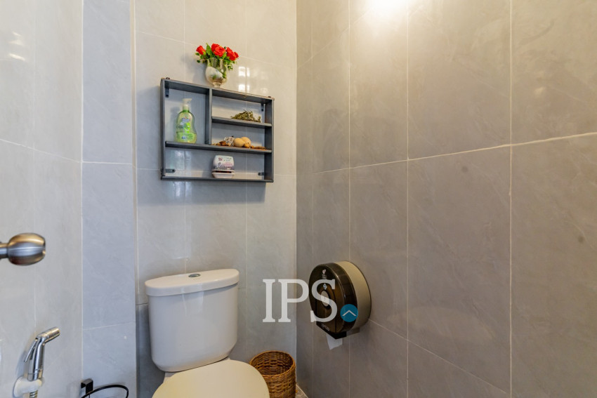 4 Bedroom Villa For Rent - Chroy Changvar, Phnom Penh