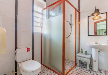 4 Bedroom Villa For Rent - Chroy Changvar, Phnom Penh thumbnail