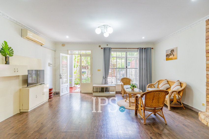3 Bedroom Villa For Rent - Chroy Changvar, Phnom Penh