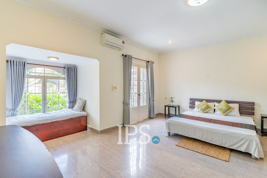 3 Bedroom Villa For Rent - Chroy Changvar, Phnom Penh