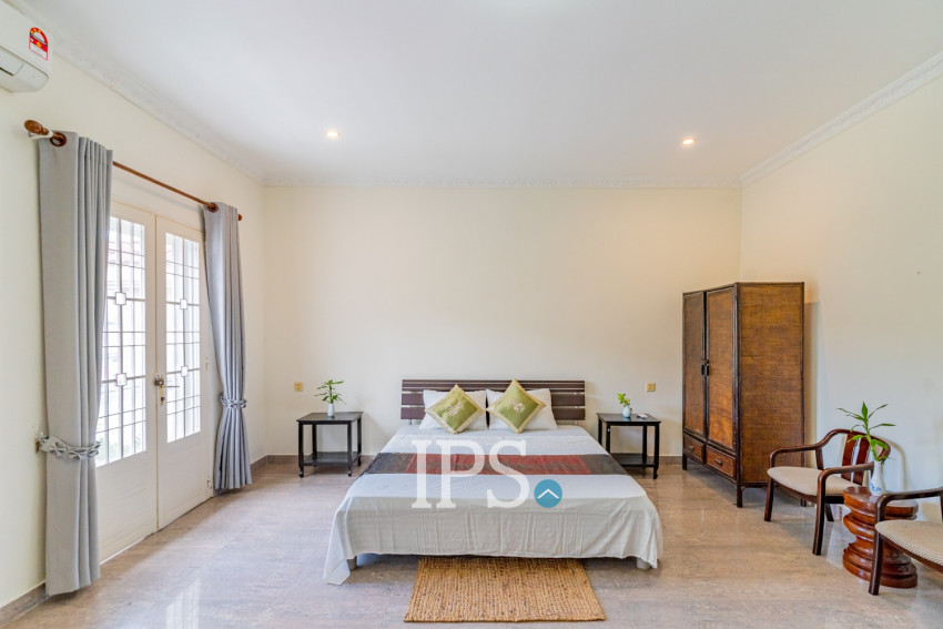 3 Bedroom Villa For Rent - Chroy Changvar, Phnom Penh