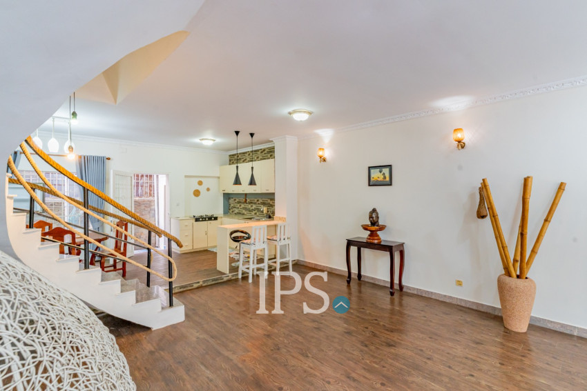 3 Bedroom Villa For Rent - Chroy Changvar, Phnom Penh