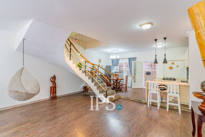 3 Bedroom Villa For Rent - Chroy Changvar, Phnom Penh