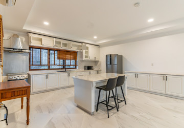 3 Bedroom Serviced Apartment For Rent - BKK1, Phnom Penh thumbnail