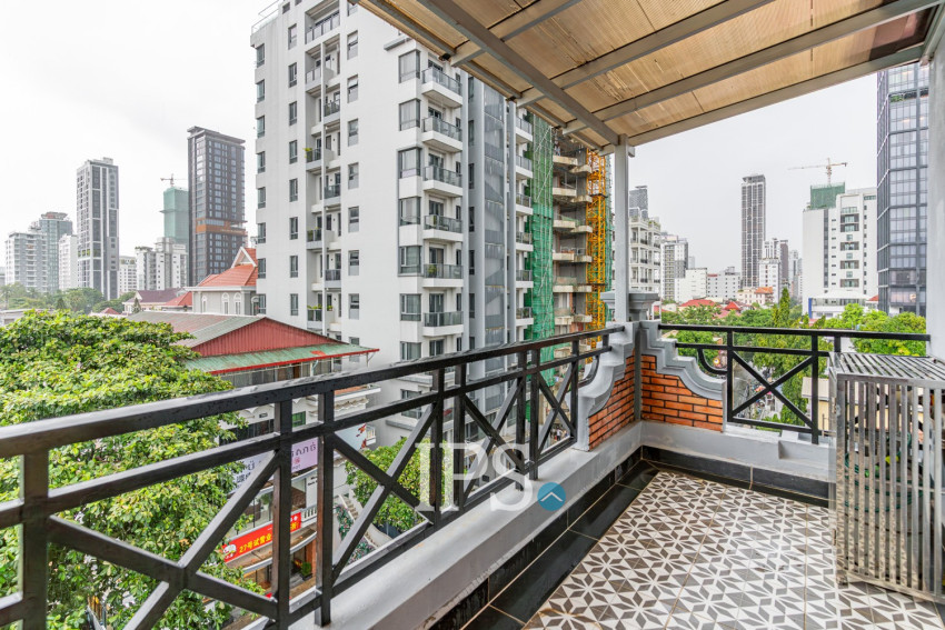 3 Bedroom Serviced Apartment For Rent - BKK1, Phnom Penh