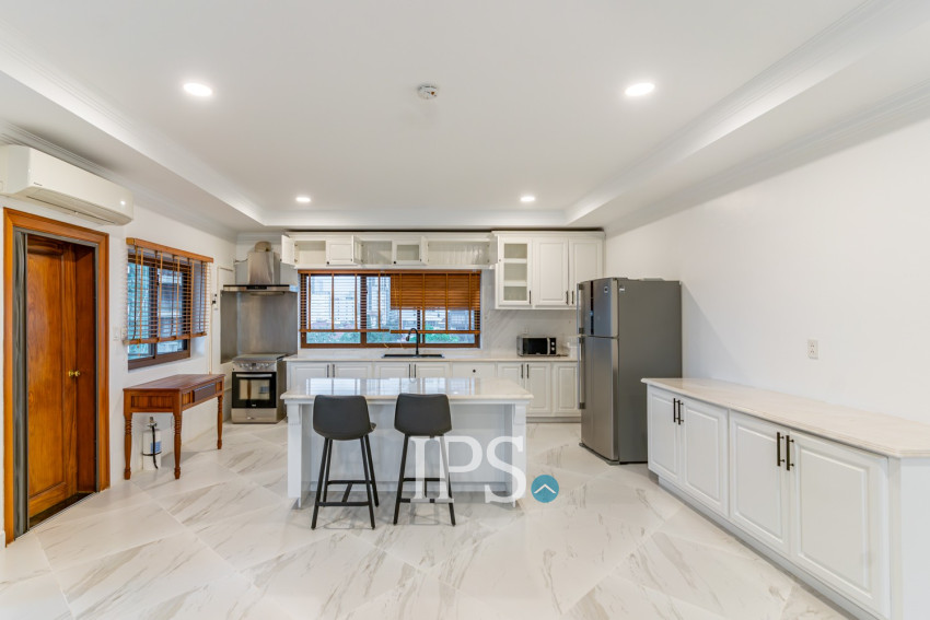 3 Bedroom Serviced Apartment For Rent - BKK1, Phnom Penh