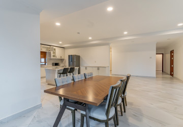 3 Bedroom Serviced Apartment For Rent - BKK1, Phnom Penh thumbnail