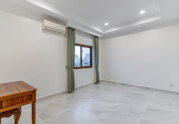 3 Bedroom Serviced Apartment For Rent - BKK1, Phnom Penh thumbnail