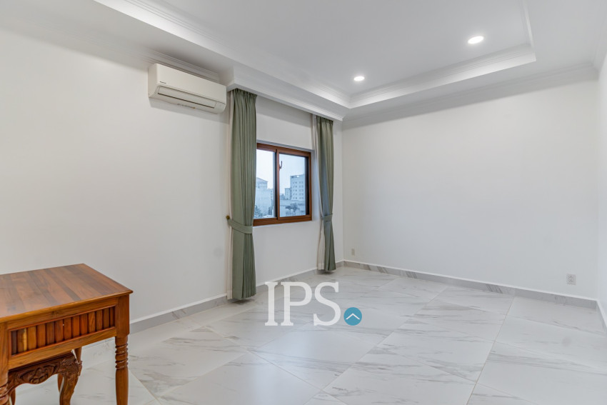 3 Bedroom Serviced Apartment For Rent - BKK1, Phnom Penh