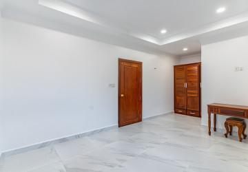 3 Bedroom Serviced Apartment For Rent - BKK1, Phnom Penh thumbnail