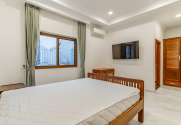 3 Bedroom Serviced Apartment For Rent - BKK1, Phnom Penh thumbnail