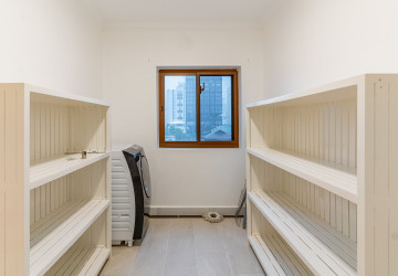 3 Bedroom Serviced Apartment For Rent - BKK1, Phnom Penh thumbnail