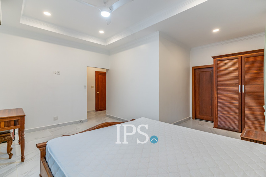 3 Bedroom Serviced Apartment For Rent - BKK1, Phnom Penh