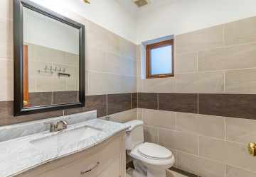 3 Bedroom Serviced Apartment For Rent - BKK1, Phnom Penh thumbnail