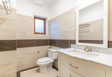 4 Bedroom Serviced Apartment For Rent - BKK1, Phnom Penh thumbnail