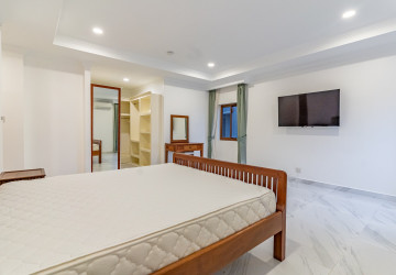 4 Bedroom Serviced Apartment For Rent - BKK1, Phnom Penh thumbnail