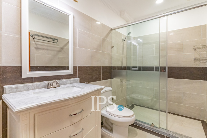 4 Bedroom Serviced Apartment For Rent - BKK1, Phnom Penh