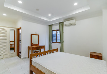 4 Bedroom Serviced Apartment For Rent - BKK1, Phnom Penh thumbnail
