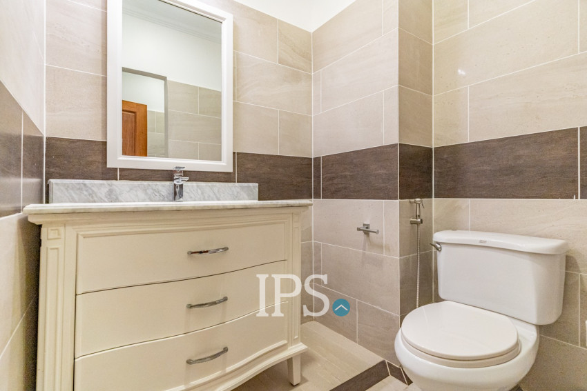 4 Bedroom Serviced Apartment For Rent - BKK1, Phnom Penh