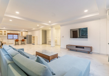 4 Bedroom Serviced Apartment For Rent - BKK1, Phnom Penh thumbnail