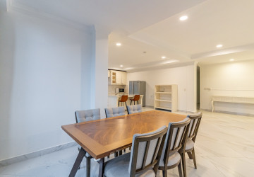 4 Bedroom Serviced Apartment For Rent - BKK1, Phnom Penh thumbnail